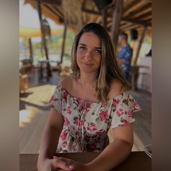 🎊LIVE SHARE SHOW 🎊 Like this Listing to be
Notified When I Go Live!🤫🎤🤩🌸🌸 - Picture 3 of 8